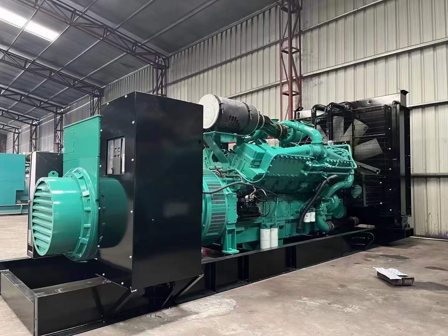 静乐如何降低 800kW 柴油发电机输出电流的波动？